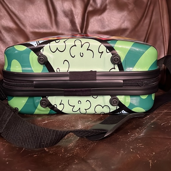 Hey Britto Hard Side Cosmetic Case - Picture 4 of 12